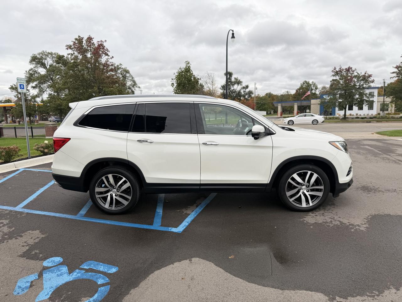 Honda Pilot photo 4