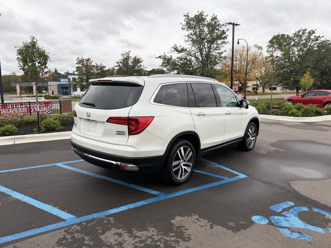 Honda Pilot photo 5