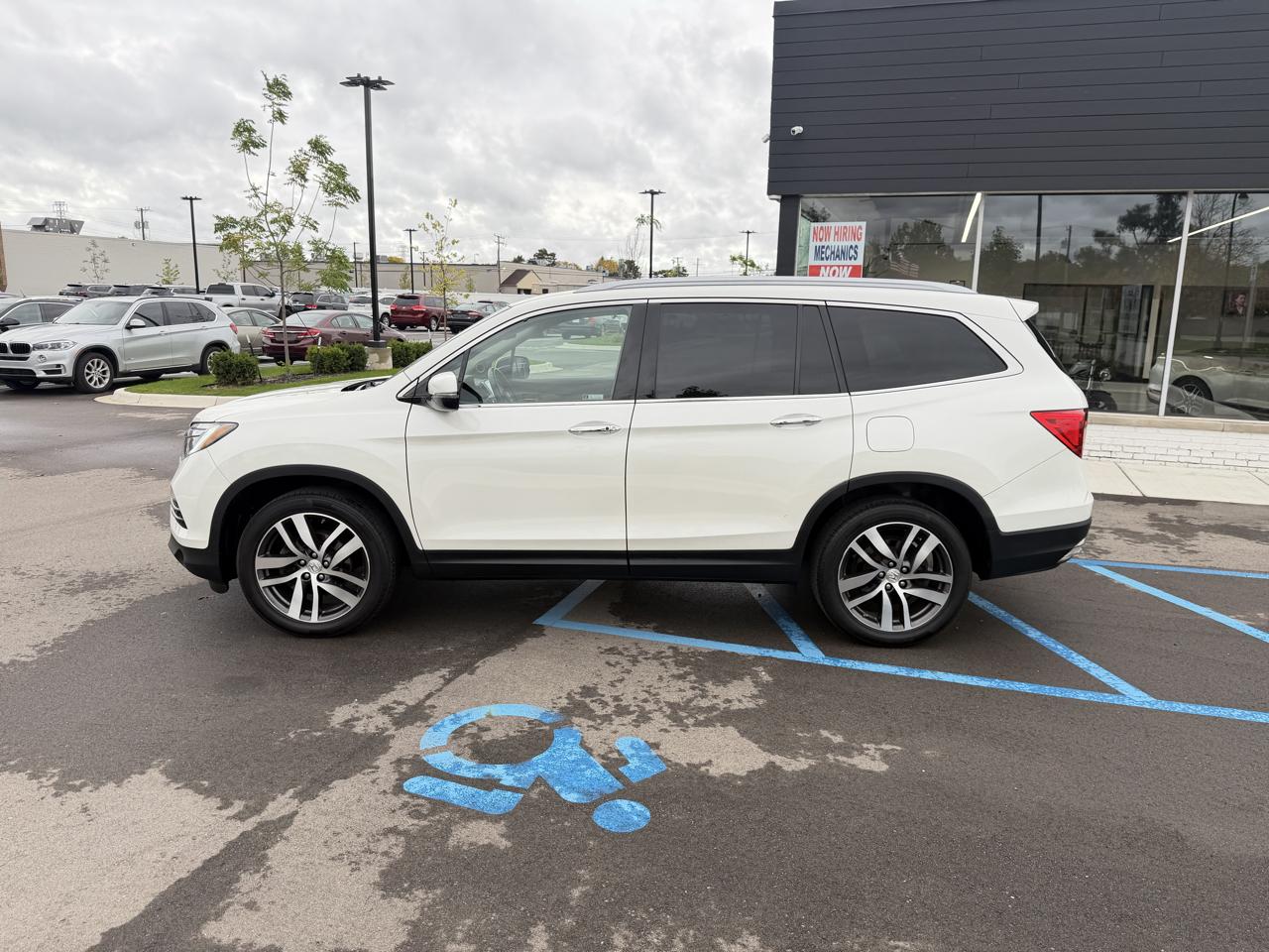 Honda Pilot photo 8