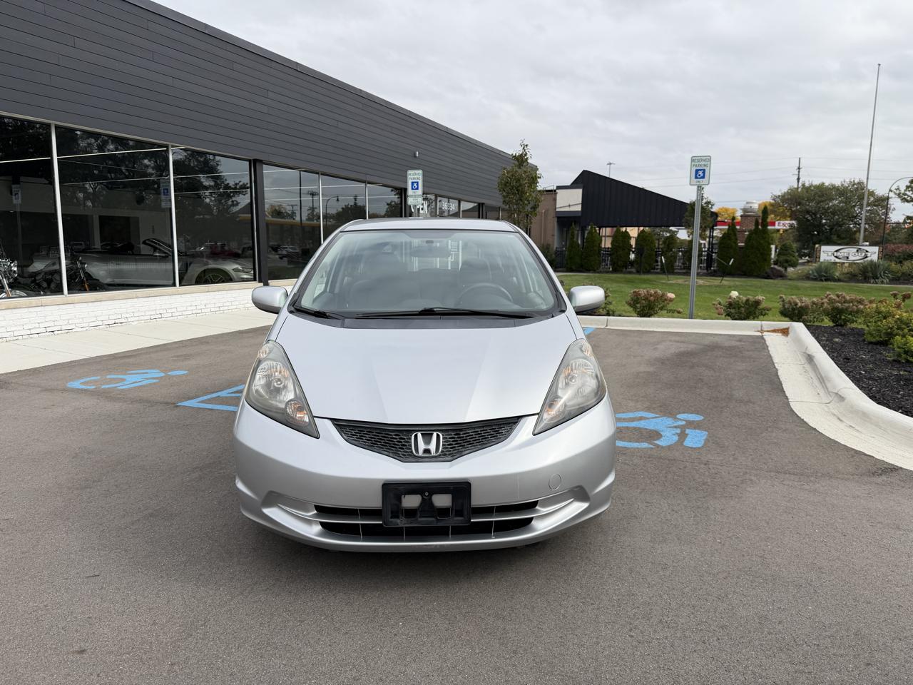 Honda Fit photo 2