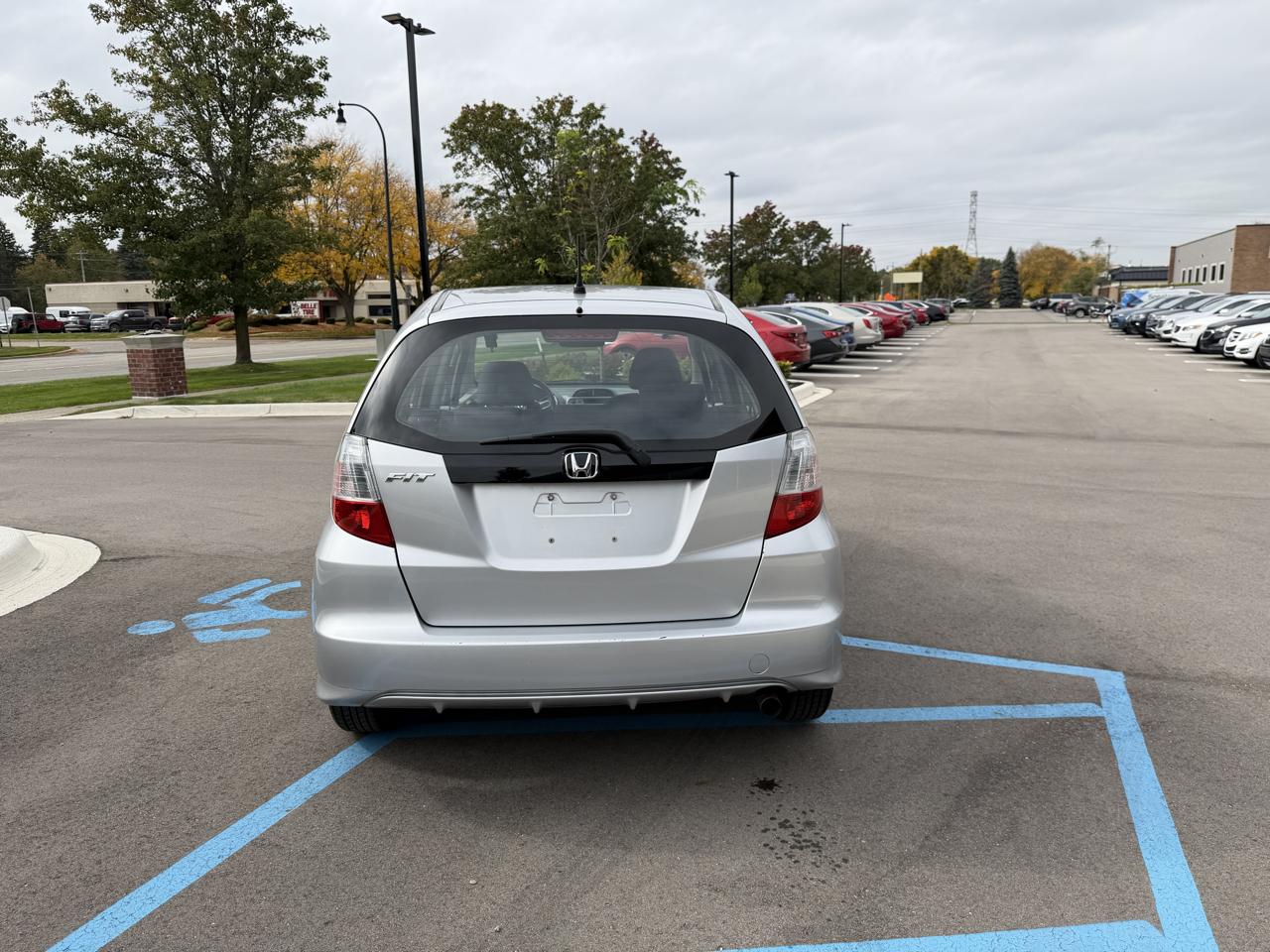Honda Fit photo 6