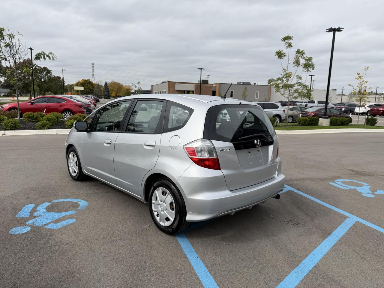Honda Fit photo 7