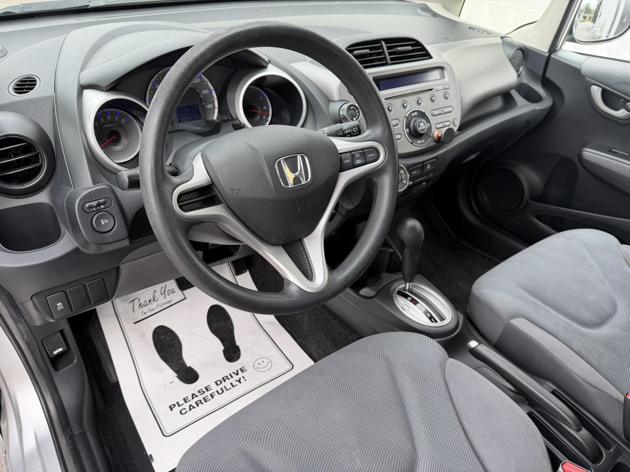 Honda Fit photo 9