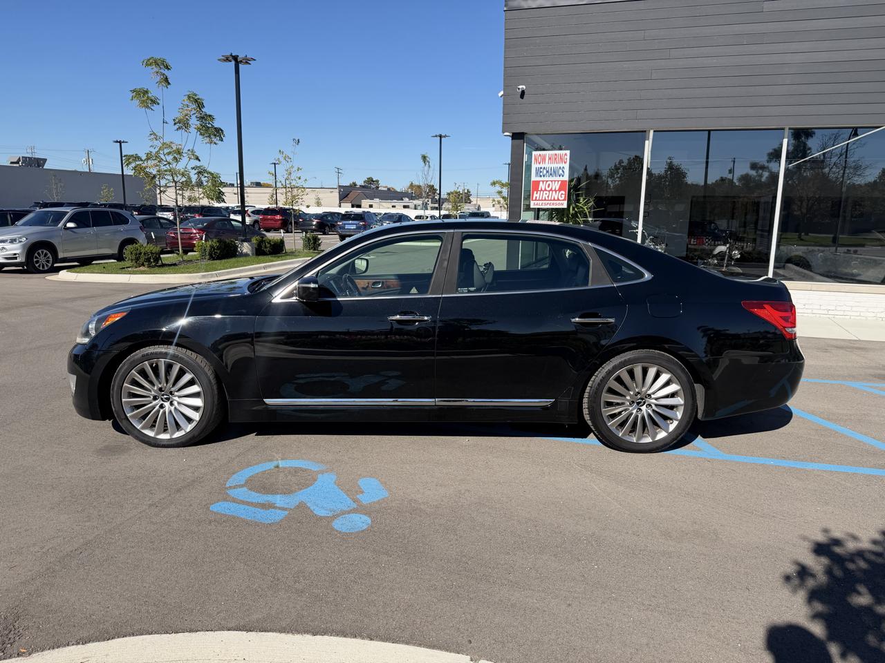 Hyundai Equus Signature 2014