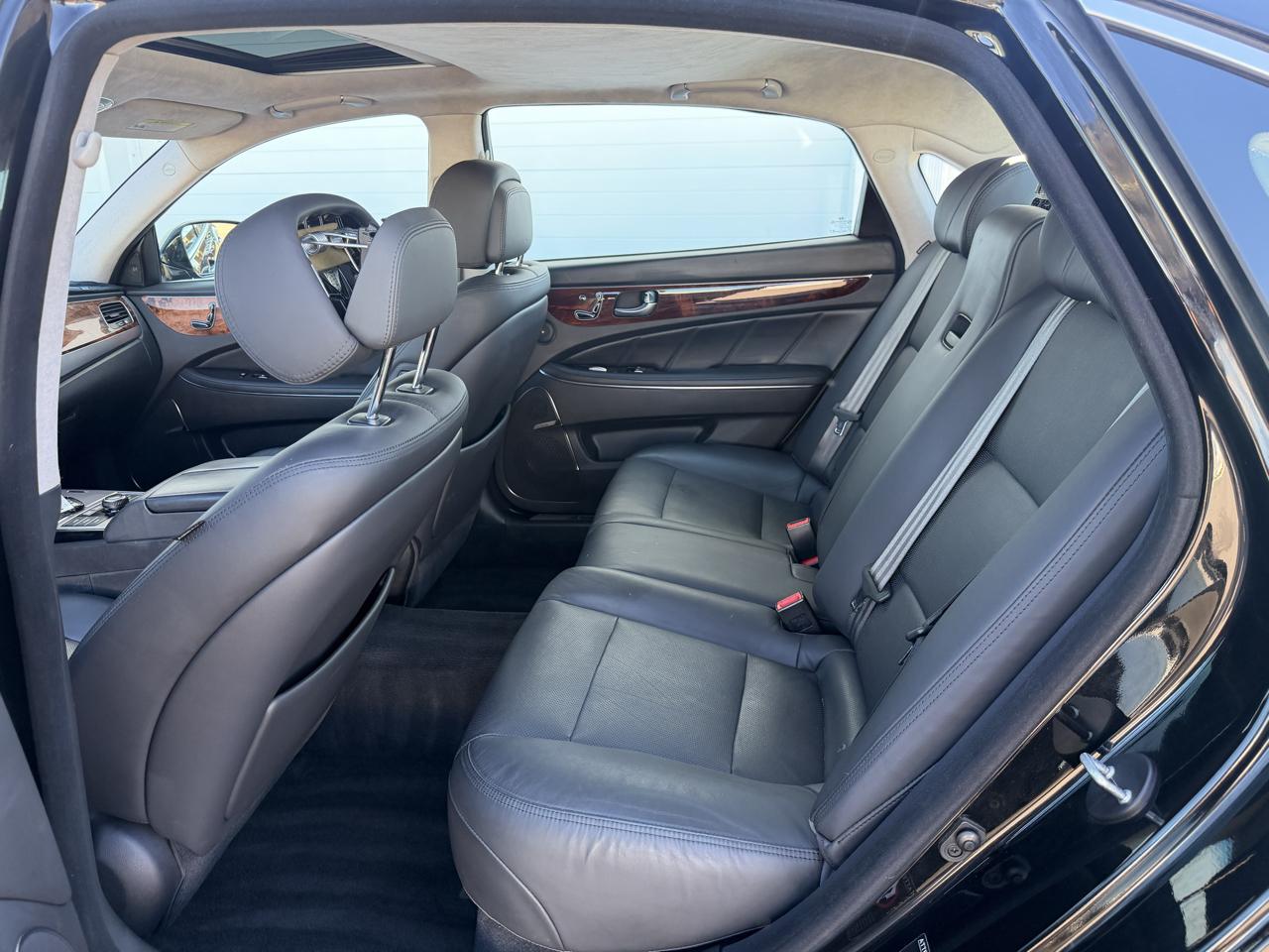 Hyundai Equus Signature 2014