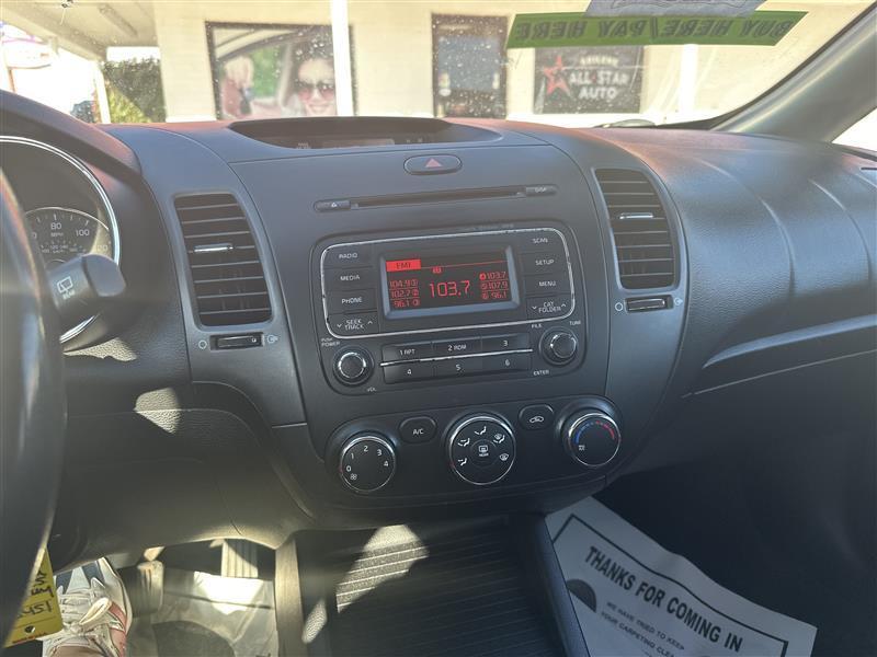 Kia Forte 5-Door 5dr HB Auto LX 2016