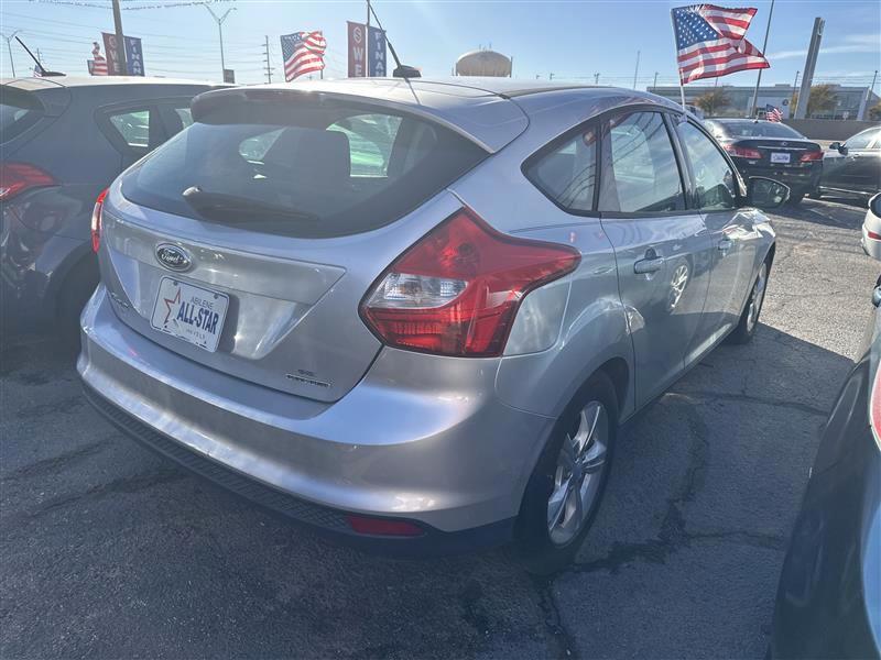 Ford Focus photo 5