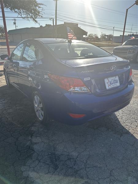 Hyundai Accent 4dr Sdn Auto GLS 2012