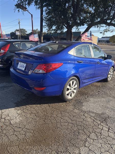 Hyundai Accent 4dr Sdn Auto GLS 2012