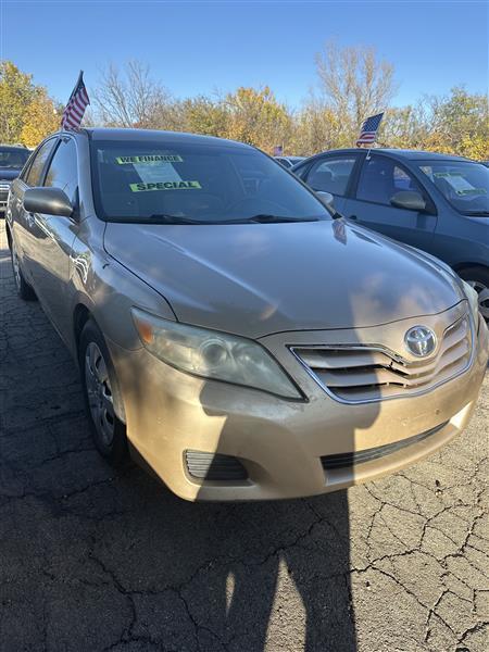 Toyota Camry 4dr Sdn I4 Man LE (Natl) 2011