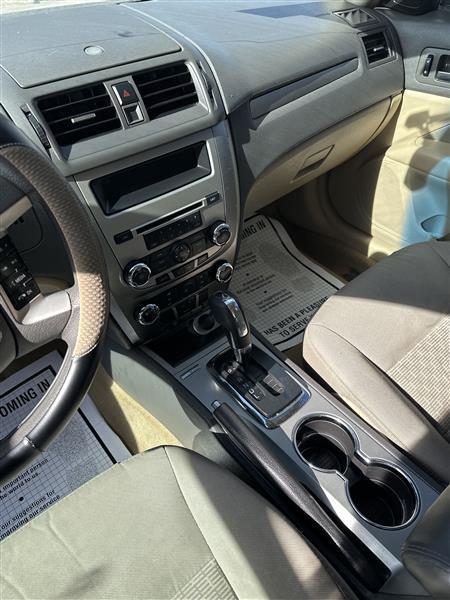 Ford Fusion 4dr Sdn SE FWD 2012