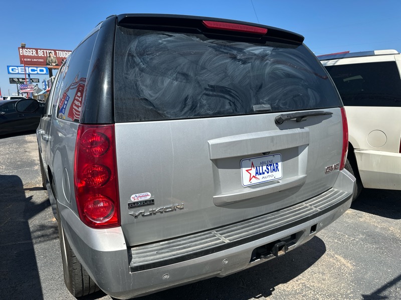 GMC Yukon 4WD 4dr 1500 SLT 2011 GMC Yukon 4WD 4dr 1500 SLT 2011