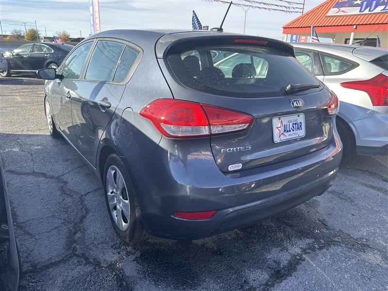 Kia Forte 5-Door 5dr HB Auto LX 2016