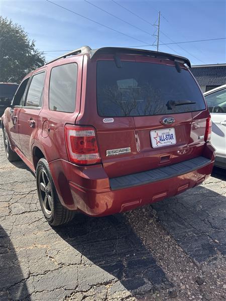 Ford Escape FWD 4dr XLT 2010