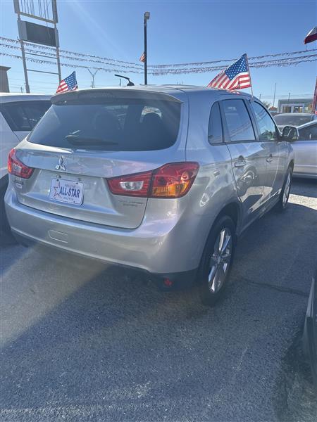 Mitsubishi Outlander Sport 2WD 4dr CVT ES 2015