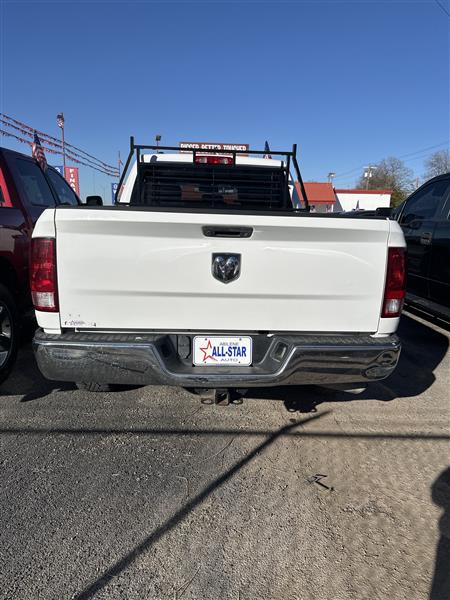 RAM 1500 Tradesman 4x2 Quad Cab 6'4" Box 2018