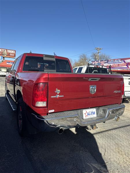 RAM 1500 4WD Crew Cab 140.5" Lone Star 2014