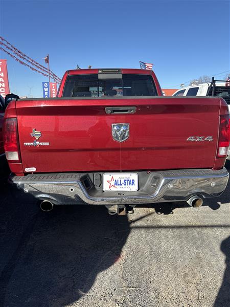 RAM 1500 4WD Crew Cab 140.5" Lone Star 2014