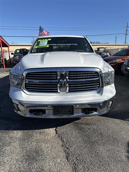 RAM 1500 4WD Crew Cab 140.5" Lone Star 2016