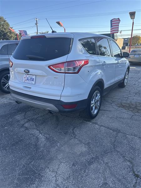 Ford Escape FWD 4dr SE 2016