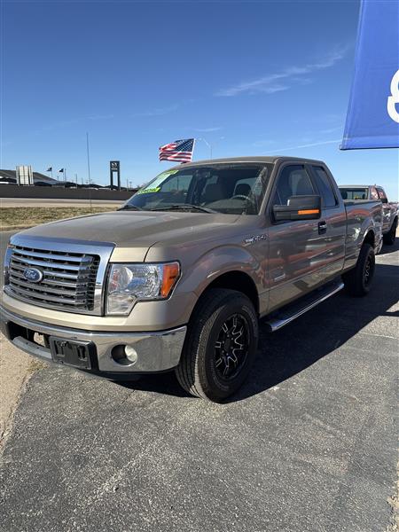 Ford F-150 2WD SuperCab 163" XLT w/HD Payload Pkg 2011