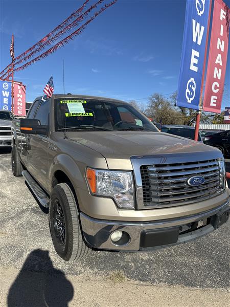 Ford F-150 2WD SuperCab 163" XLT w/HD Payload Pkg 2011