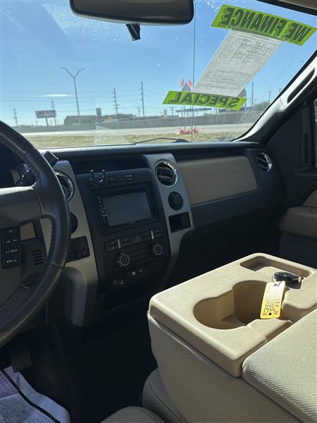Ford F-150 2WD SuperCab 163" XLT w/HD Payload Pkg 2011