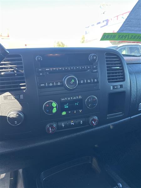 Chevrolet Silverado 1500 4WD Crew Cab 143.5" LT 2012