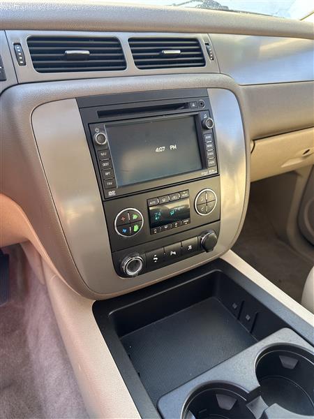 Chevrolet Tahoe 4WD 4dr 1500 LT 2011