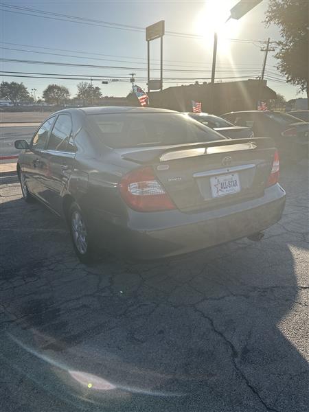 Toyota Camry 4dr Sdn XLE V6 Auto (Natl) 2004
