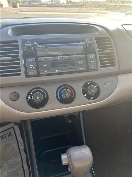 Toyota Camry 4dr Sdn XLE V6 Auto (Natl) 2004