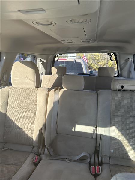 Nissan Armada 2WD 4dr SV 2013