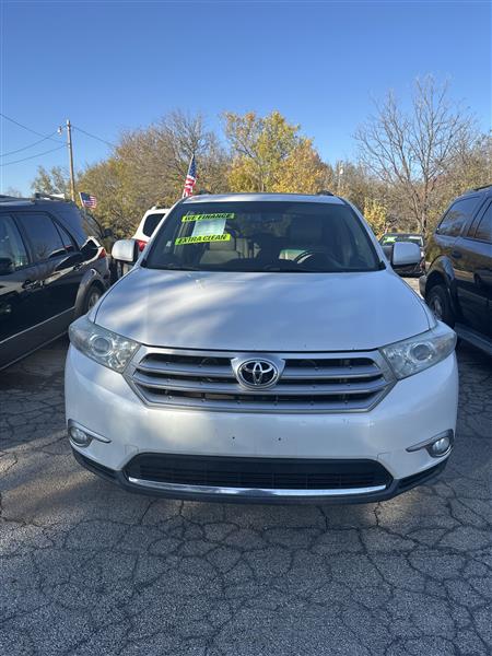 Toyota Highlander FWD 4dr V6 Base (Natl) 2011