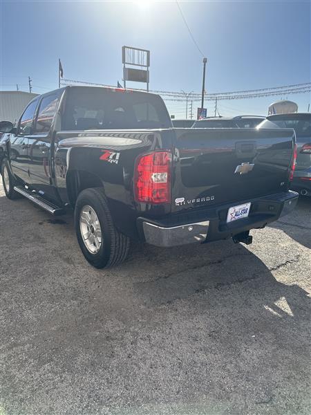 Chevrolet Silverado 1500 4WD Crew Cab 143.5" LT 2010