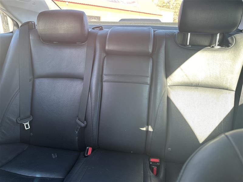 Lexus ES 350 4dr Sdn 2010