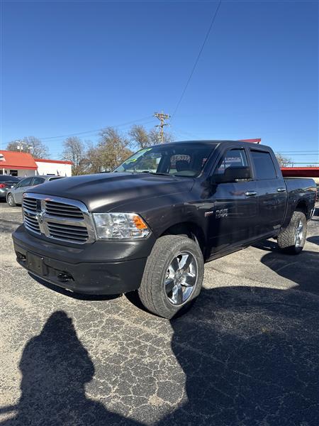 RAM 1500 4WD Crew Cab 140.5" Lone Star 2016