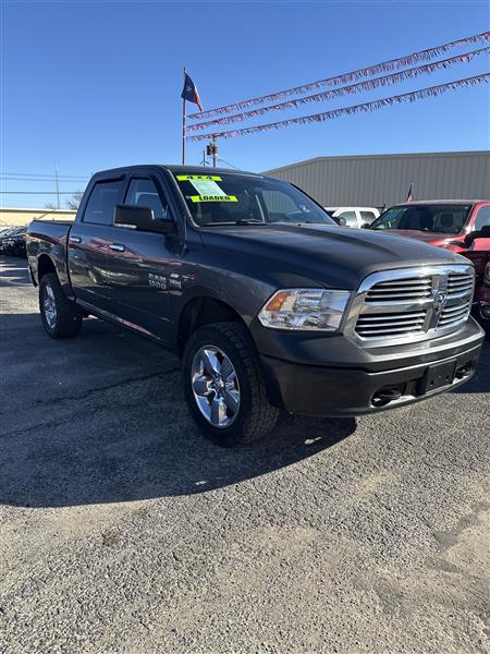 RAM 1500 4WD Crew Cab 140.5" Lone Star 2016