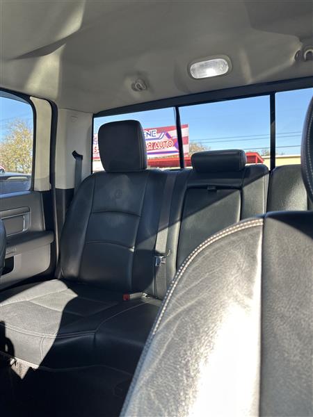 RAM 1500 4WD Crew Cab 140.5" Lone Star 2016