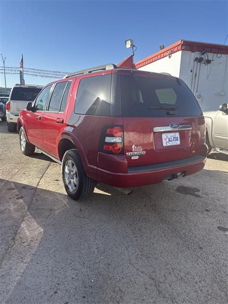 Ford Explorer RWD 4dr XLT 2010