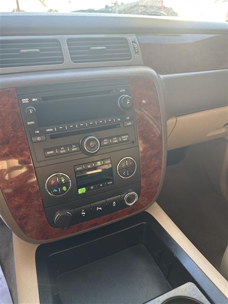 Chevrolet Tahoe 2WD 4dr 1500 LT 2012