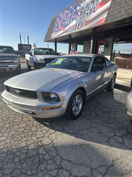 Ford Mustang 2dr Cpe Premium 2008