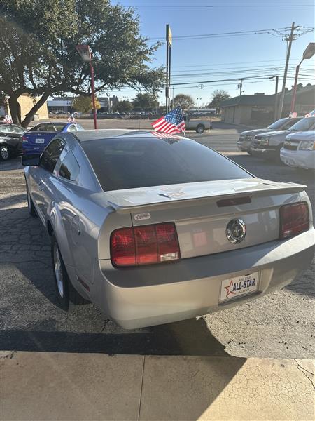 Ford Mustang 2dr Cpe Premium 2008