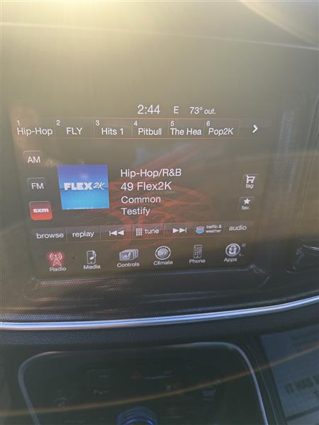 Dodge Challenger 2dr Cpe SXT Plus 2015