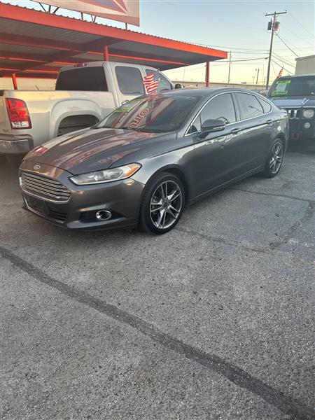 Ford Fusion 4dr Sdn Titanium FWD 2015