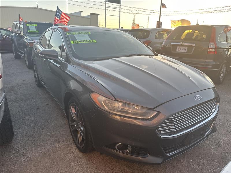 Ford Fusion 4dr Sdn Titanium FWD 2015