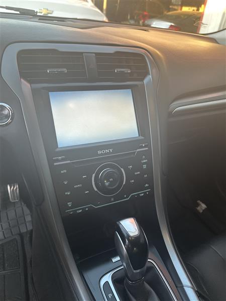 Ford Fusion 4dr Sdn Titanium FWD 2015