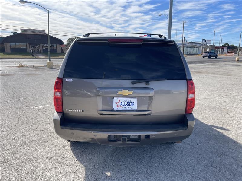 Chevrolet Tahoe 2WD 4dr 1500 LT 2013