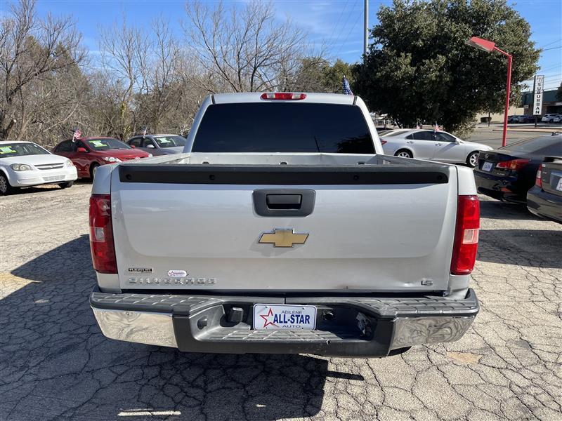 Chevrolet Silverado 1500 2WD Crew Cab 143.5" LS 2011