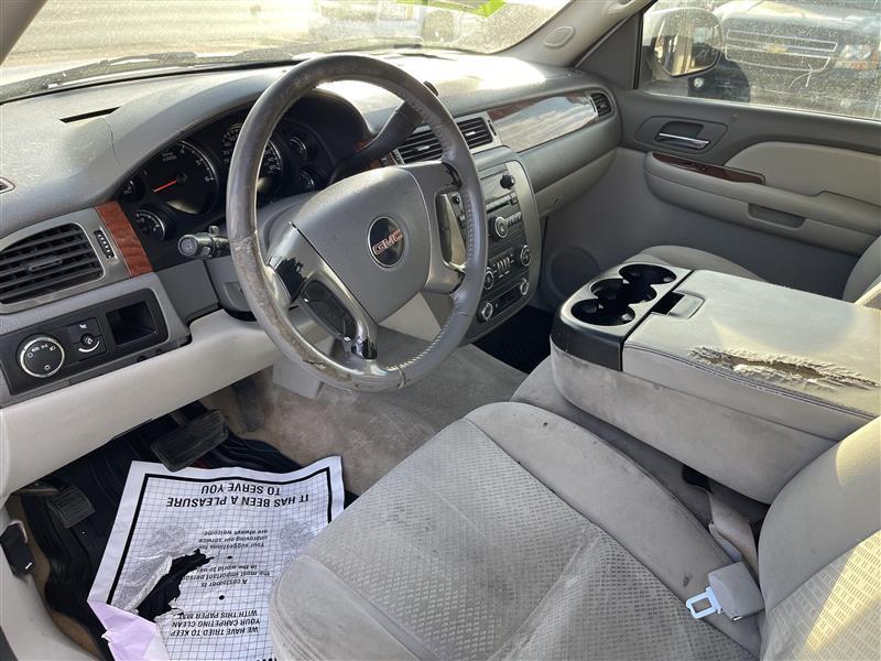 GMC Yukon 2WD 4dr 1500 SLE w/3SA 2008