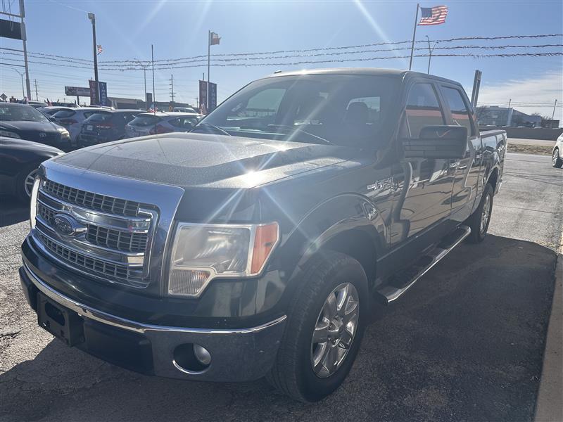 Ford F-150 2WD SuperCrew 145" Platinum 2013